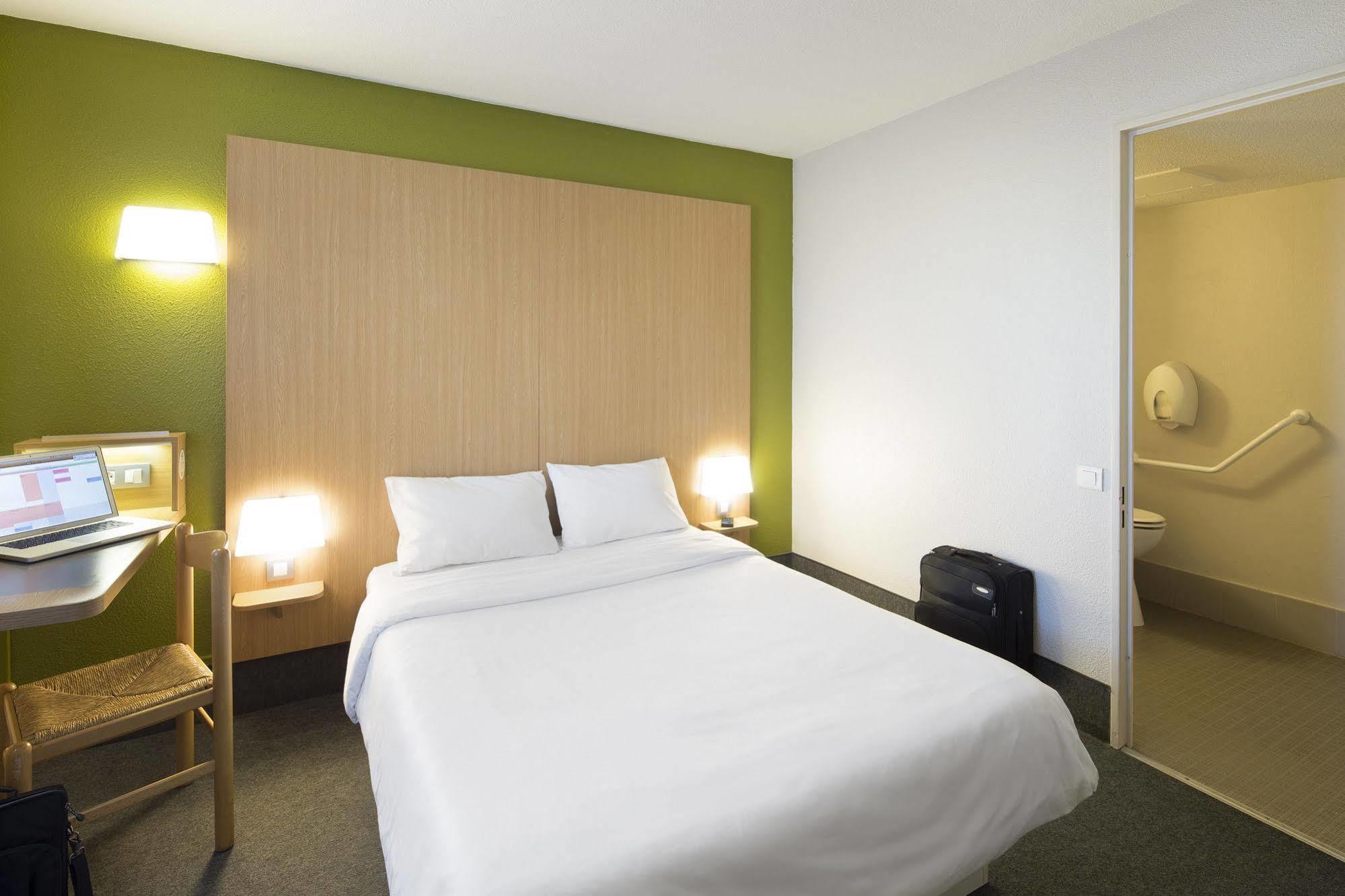 B&B Hotel Strasbourg Sud Оствалд Екстериор снимка
